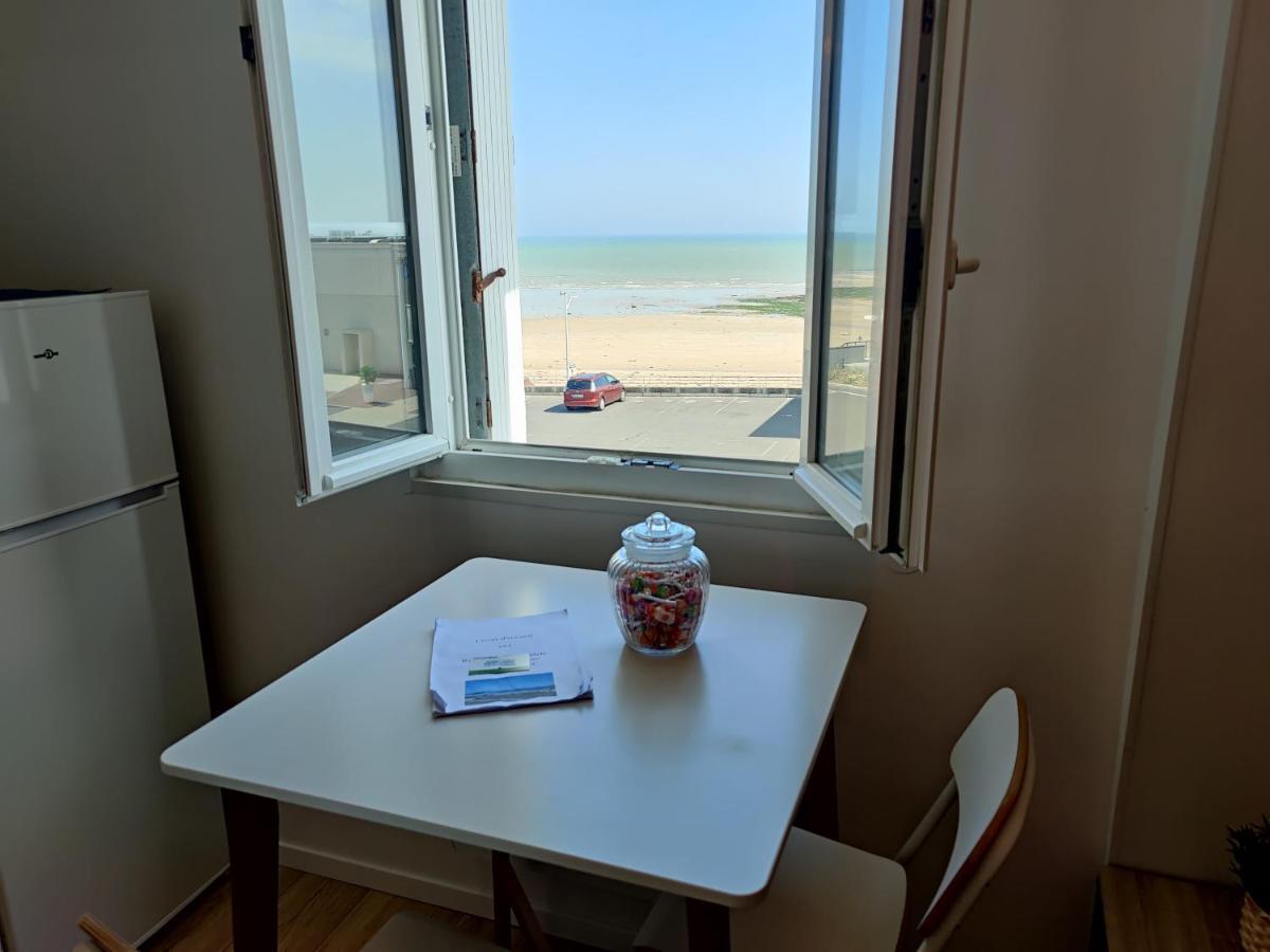 F2 - 30M2 Face A La Mer Luc-sur-Mer Kültér fotó